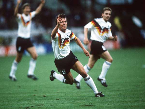 Hàng tiền đạo trong đội hình tuyển Đức vô địch World Cup 1990