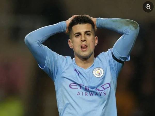 Tin Man City 21/8: Man xanh vẫn đang đau đầu với Joao Cancelo