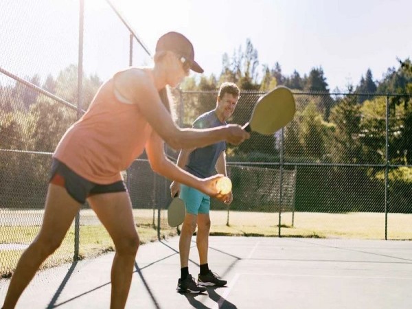 Hiểu đúng luật chơi Pickleball đơn và Pickleball đôi