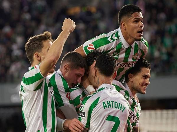 Bóng đá TBN: Real Betis lập kỳ tích ở đấu trường Cup C3