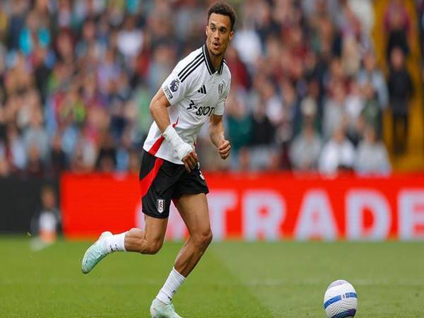 Những hậu vệ giỏi nhất Premier League khác