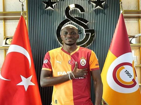 Tin bóng đá 1/8: Victor Osimhen chính thức chia tay Napoli
