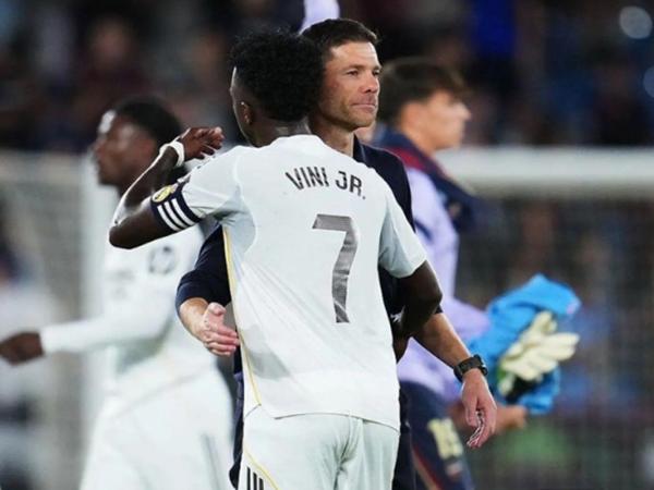 Vinicius Jr Tỏa Sáng Trên Sân