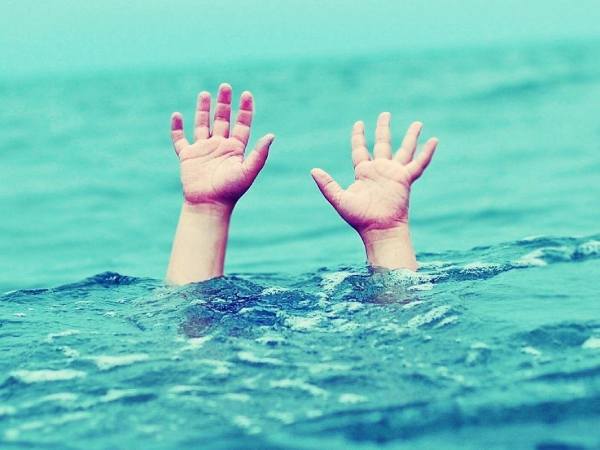 Tìm hiểu giấc mơ thấy người thân chết đuối là điềm gì?